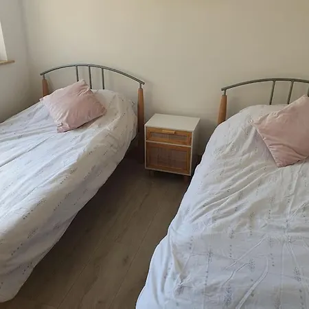 Apartmán Central Retreat With Lake View *